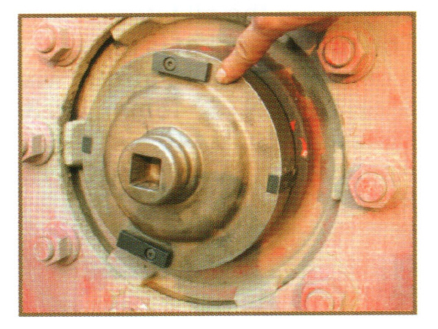 LIEBHERR CRANE WHEEL SOCKET Dr.1